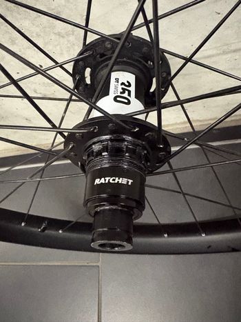 Used Dt Swiss XM551 bike — image 4 of 5
