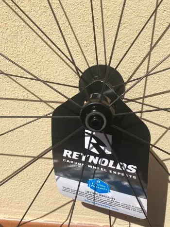 Used Reynolds AR80 700C Carbon Wheelset bike — image 6 of 9