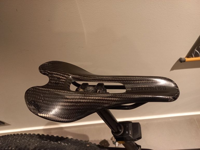 Used GELU Saddle 2024 bike — image 1 of 2