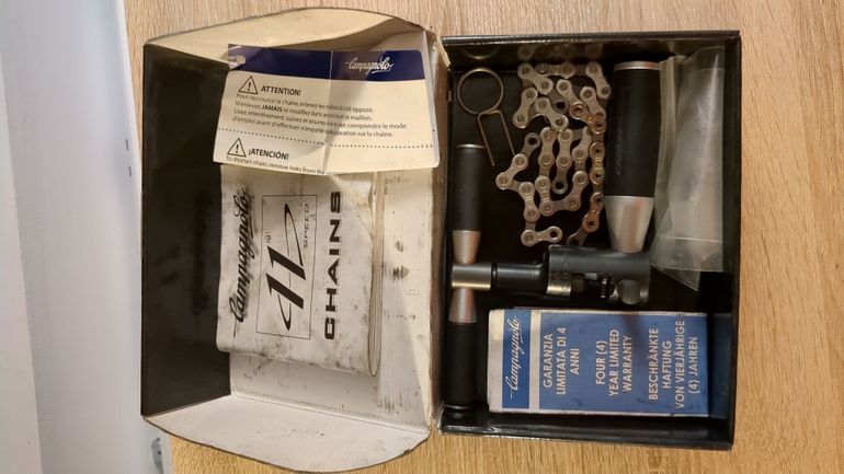 Used Campagnolo Chain Tool Ultralink 11-speed bike — image 2 of 8