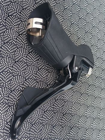Used Shimano Ultegra ST-R8000 2x11v bike — image 5 of 8