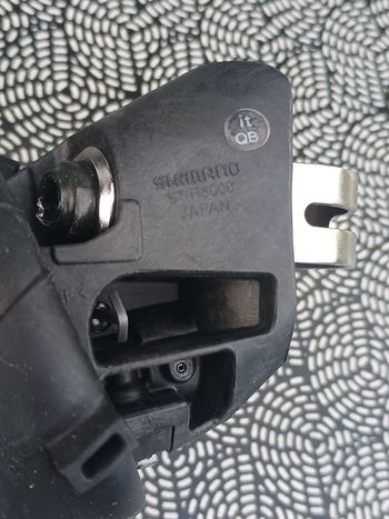 Used Shimano Ultegra ST-R8000 2x11v bike — image 8 of 8