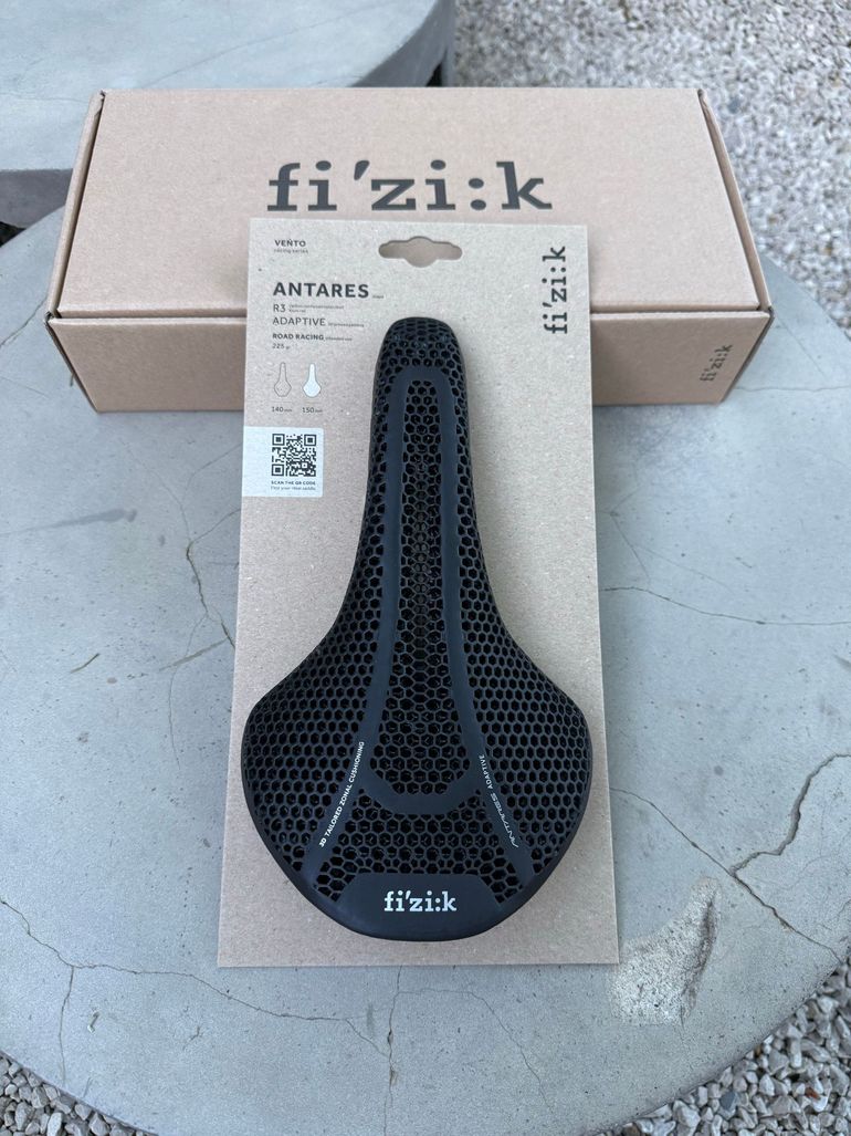 Used Fizik Vento Antares R3 Adaptive 2026 bike — image 1 of 5