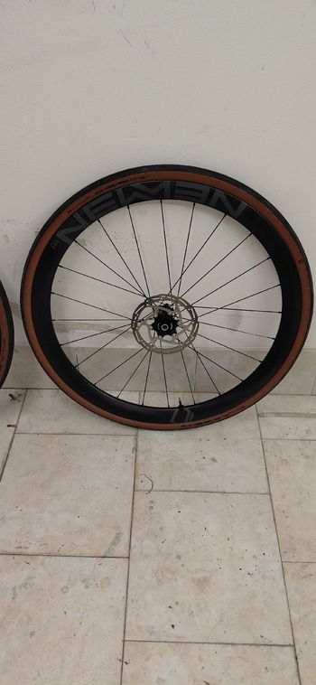 Used Newmen Ruote Carbonio 42 bike