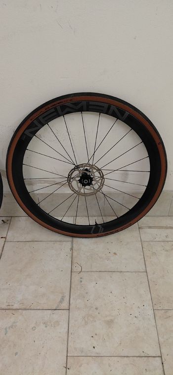 Used Newmen Ruote Carbonio 42 bike — image 2 of 8
