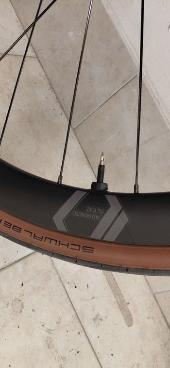 Used Newmen Ruote Carbonio 42 bike — image 4 of 8