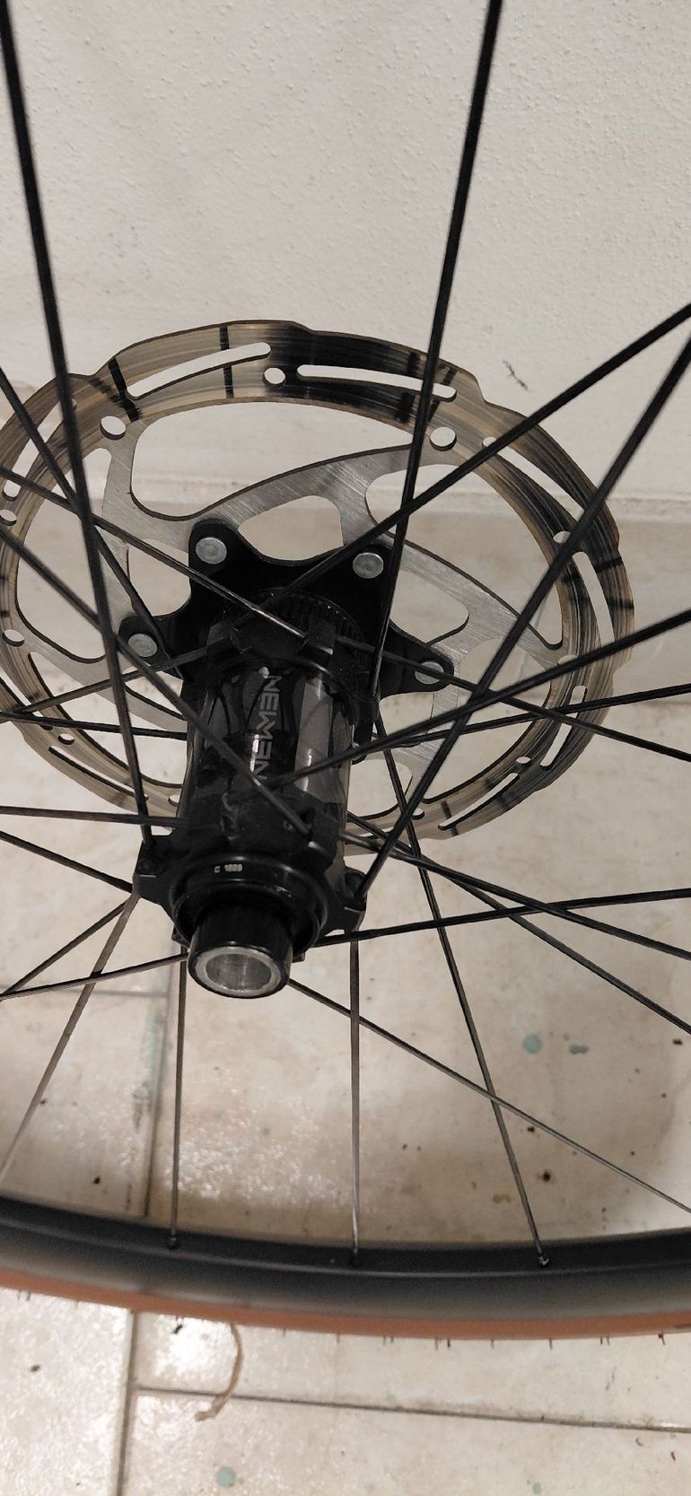 Used Newmen Ruote Carbonio 42 bike — image 5 of 8