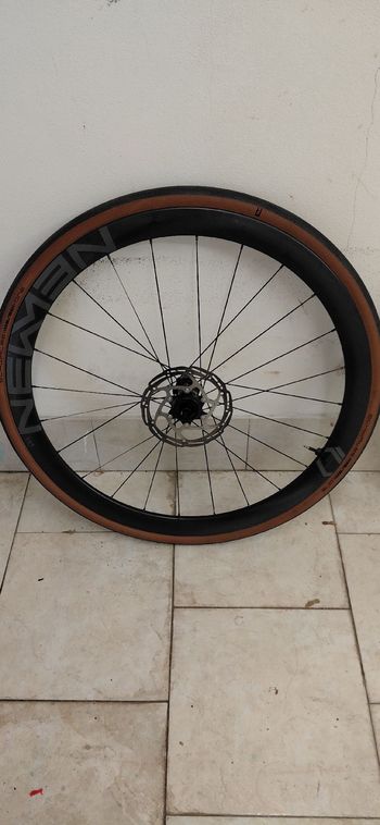 Used Newmen Ruote Carbonio 42 bike — image 8 of 8