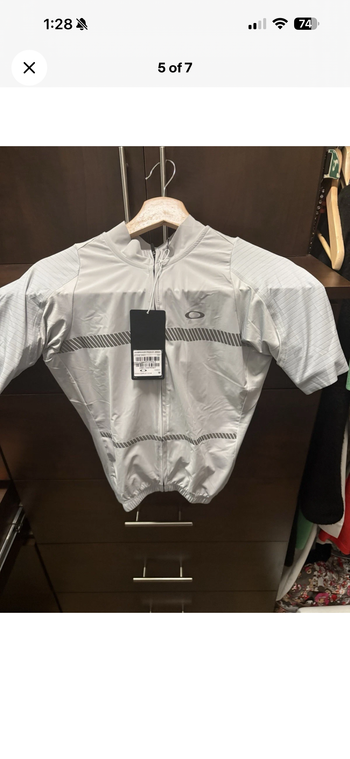 Used Oakley Jawbreaker Premium Road cycling jersey bike — image 5 of 7