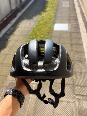Used Oakley ARO3 MIPS Helmet 2020 bike — image 3 of 8