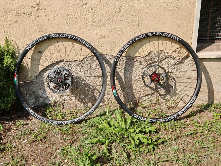 Used Tsunami Carbon Project 29" Carbonio Tsunami Wheels 2016 bike — image 2 of 13
