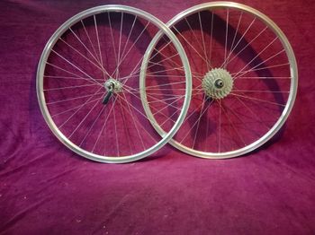 Used Ruote su cerchi Campagnolo contax e mozzi shimano XT mtb, mountain bike bike