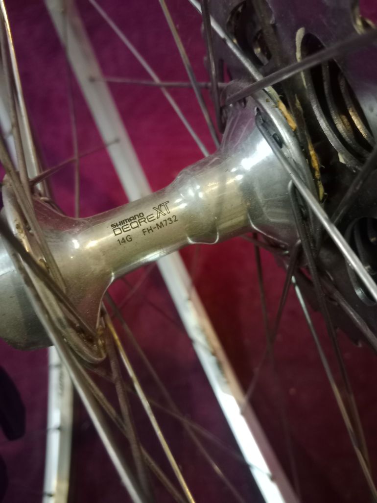 Used Ruote su cerchi Campagnolo contax e mozzi shimano XT mtb, mountain bike bike — image 8 of 11