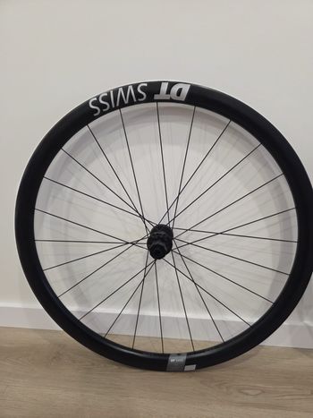 Used Dt Swiss ERC 1400 DICUT 35 Wheel 2025 bike — image 2 of 8