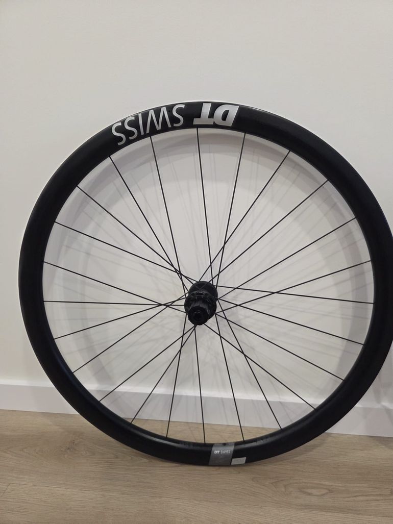 Used Dt Swiss ERC 1400 DICUT 35 Wheel 2025 bike — image 2 of 8