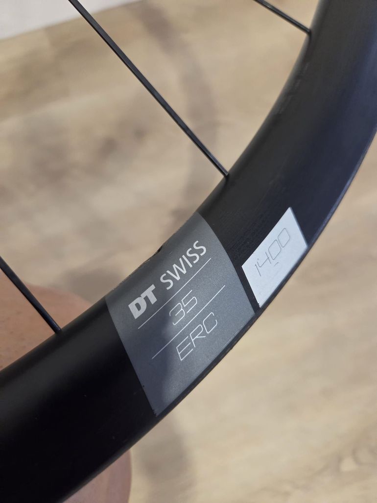 Used Dt Swiss ERC 1400 DICUT 35 Wheel 2025 bike — image 4 of 8