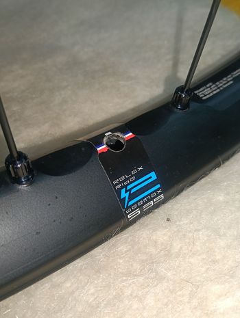 Used Mavic E-Deemax S30/S35 Wheelset 2025 bike — image 14 of 18
