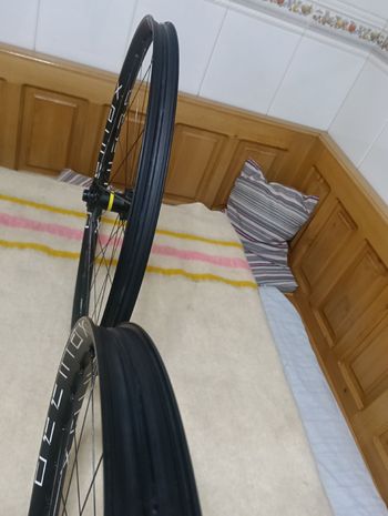 Used Mavic E-Deemax S30/S35 Wheelset 2025 bike — image 6 of 18