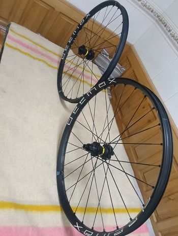 Used Mavic E-Deemax S30/S35 Wheelset 2025 bike — image 10 of 18