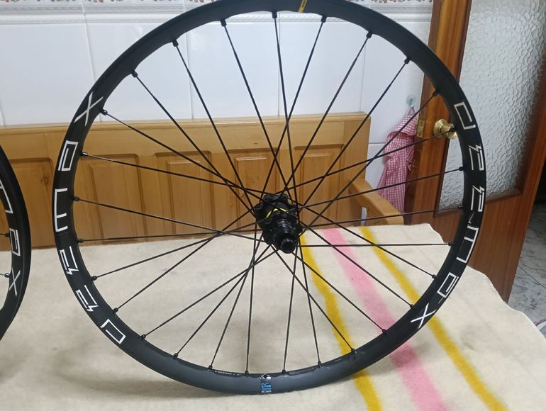 Used Mavic E-Deemax S30/S35 Wheelset 2025 bike — image 3 of 18