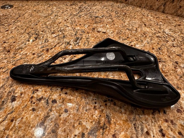 Used Selle Italia SLR Boost Kit Carbino Superflow 2024 bike — image 5 of 9
