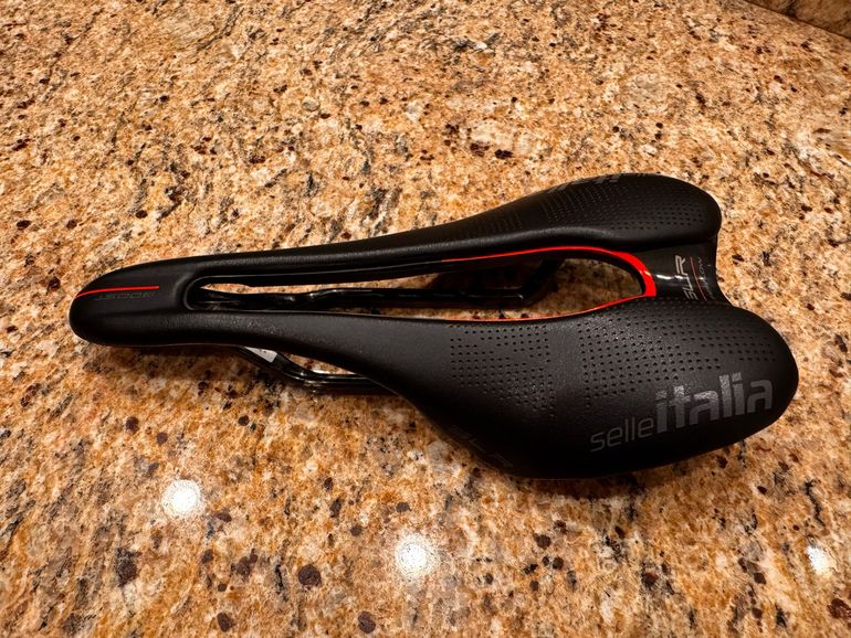 Used Selle Italia SLR Boost Kit Carbino Superflow 2024 bike — image 8 of 9