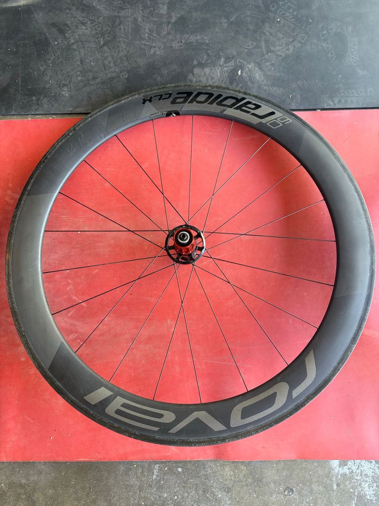 Used Roval CLX 60 Rapide Carbon Clincher Wheelset 11 Speed bike — image 2 of 12