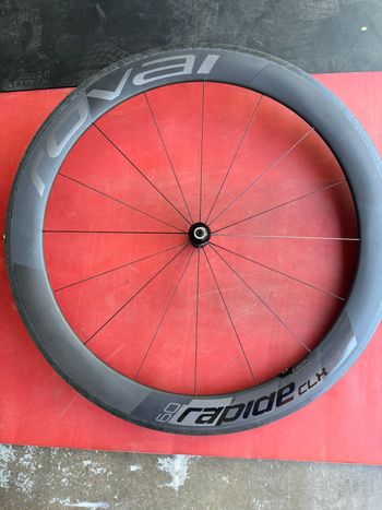 Used Roval CLX 60 Rapide Carbon Clincher Wheelset 11 Speed bike — image 12 of 12