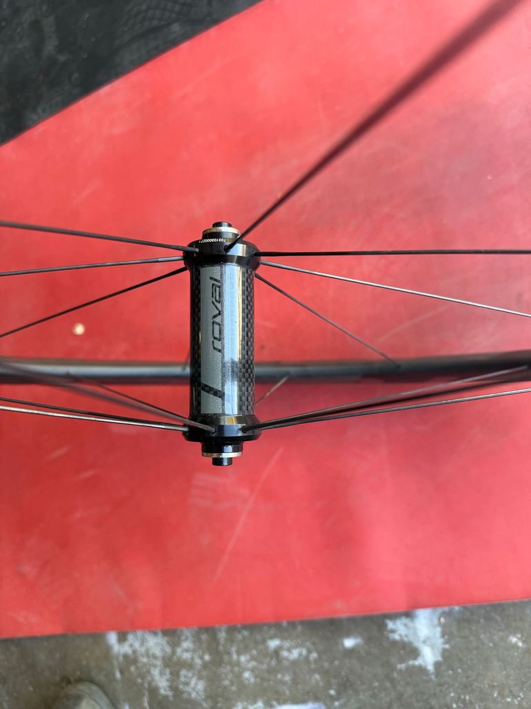 Used Roval CLX 60 Rapide Carbon Clincher Wheelset 11 Speed bike — image 10 of 12