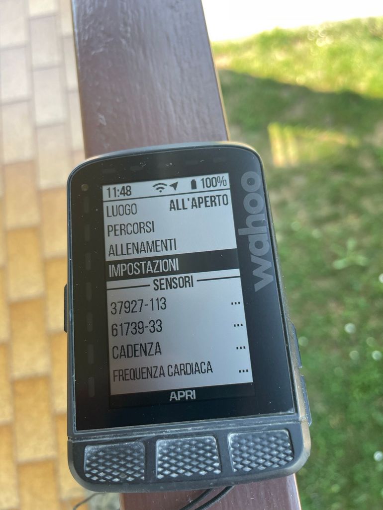 Used Wahoo Elemnt Roam GPS Bike Computer bike — image 1 of 5
