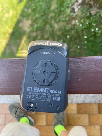Used Wahoo Elemnt Roam GPS Bike Computer bike — image 4 of 5