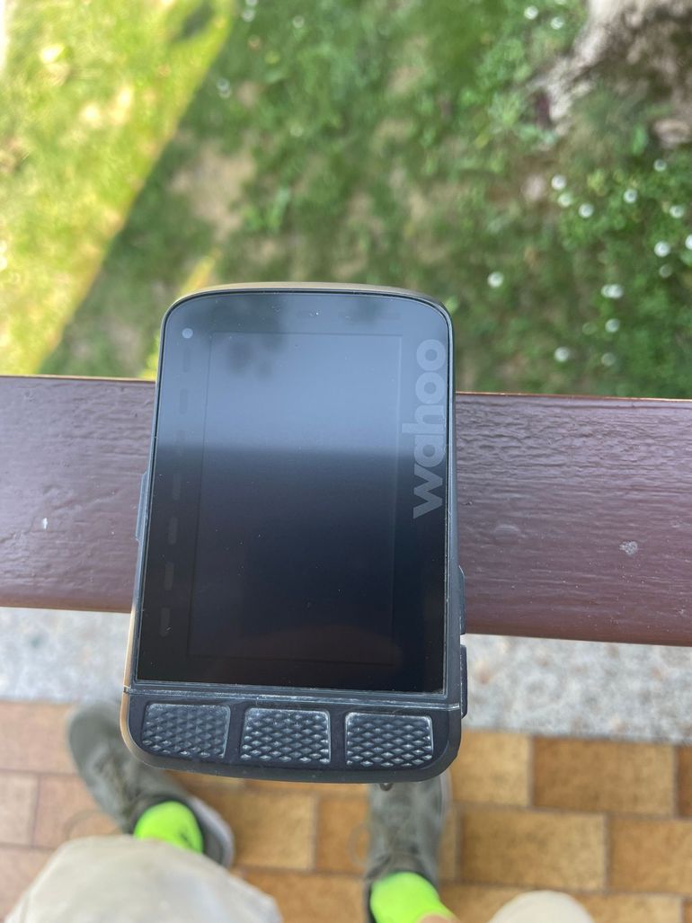Used Wahoo Elemnt Roam GPS Bike Computer bike — image 5 of 5