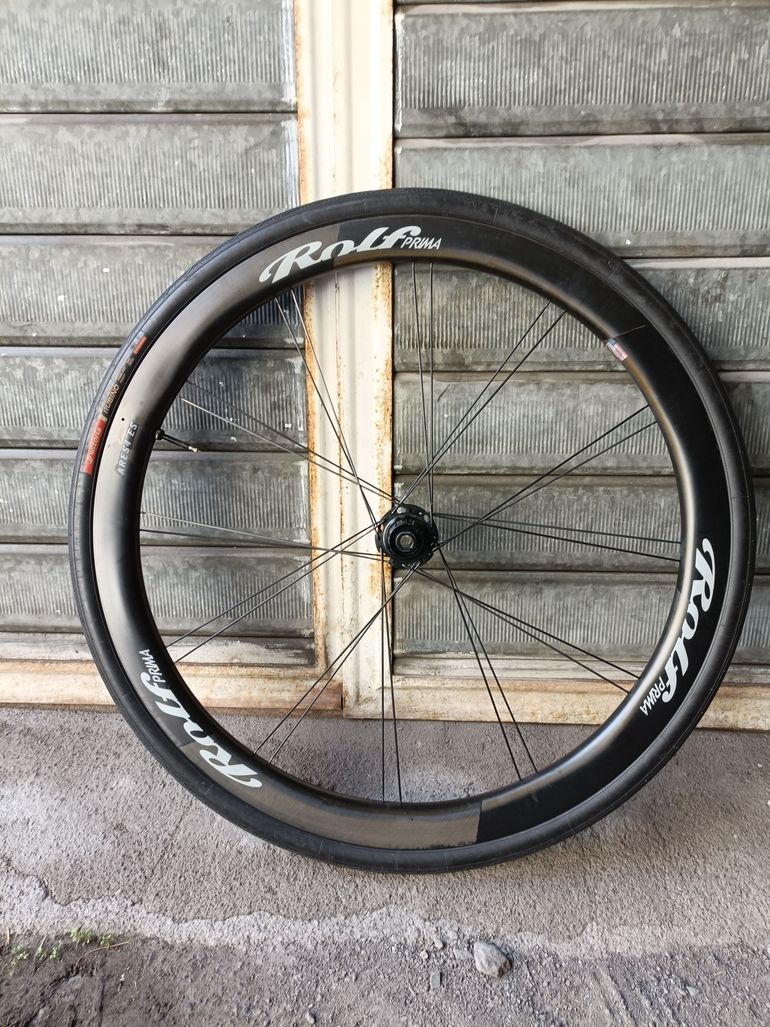 Used Rolf Ares4 AR Carbon Clincher Disc Brake Wheelset bike — image 9 of 9