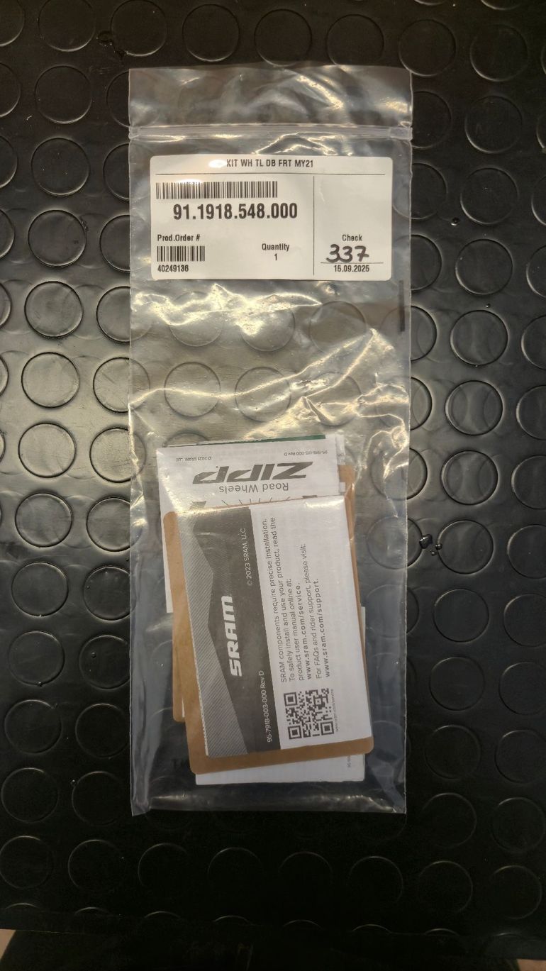 Used Zipp 303 XPLR S 2026 bike — image 8 of 9