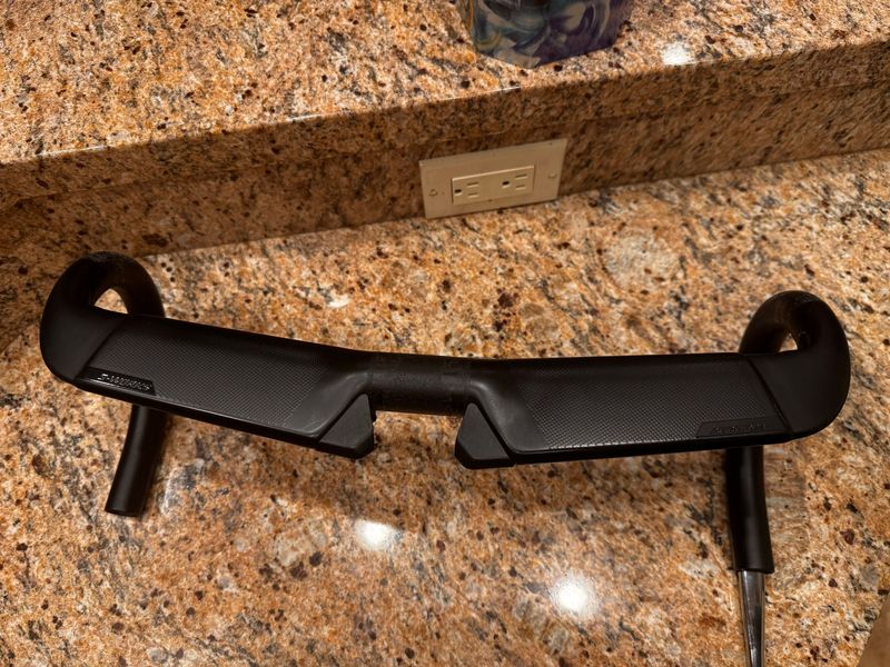 Used Specialized S-Works Aerofly II 42cm Carbon Handlebar 2020 Cockpit