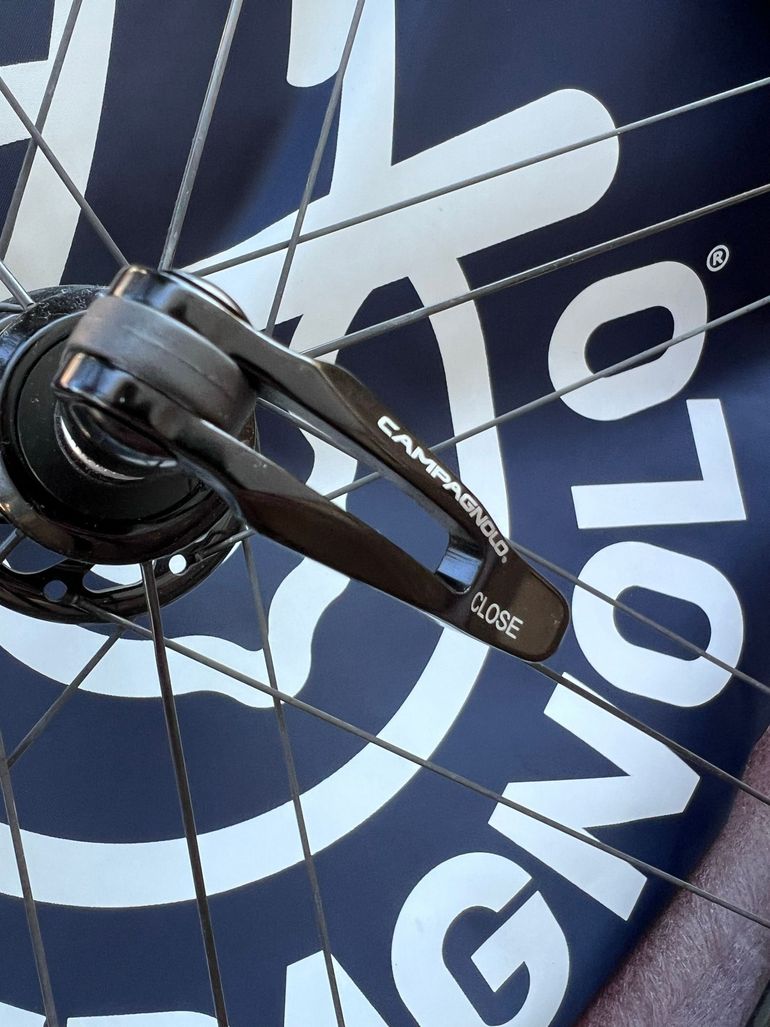 Used Campagnolo Bora WTO 60 C23 Disc Brake 2022 bike — image 8 of 11