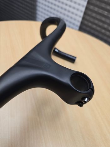 Used Bontrager XXX Integrated Handlebar 40cm x 90mm Black bike