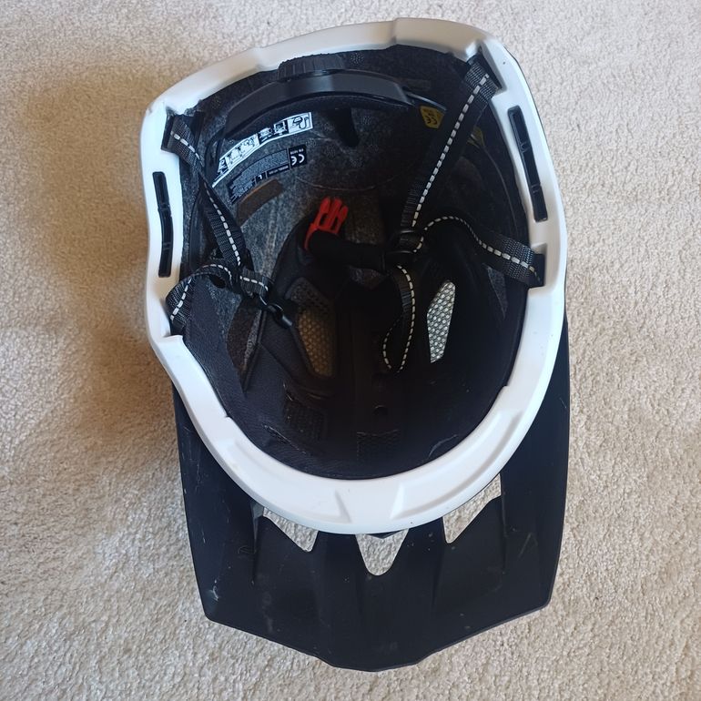 Used Perfk MTB Helmet bike — image 4 of 16