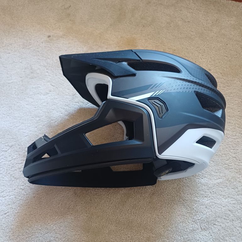 Used Perfk MTB Helmet bike — image 10 of 16