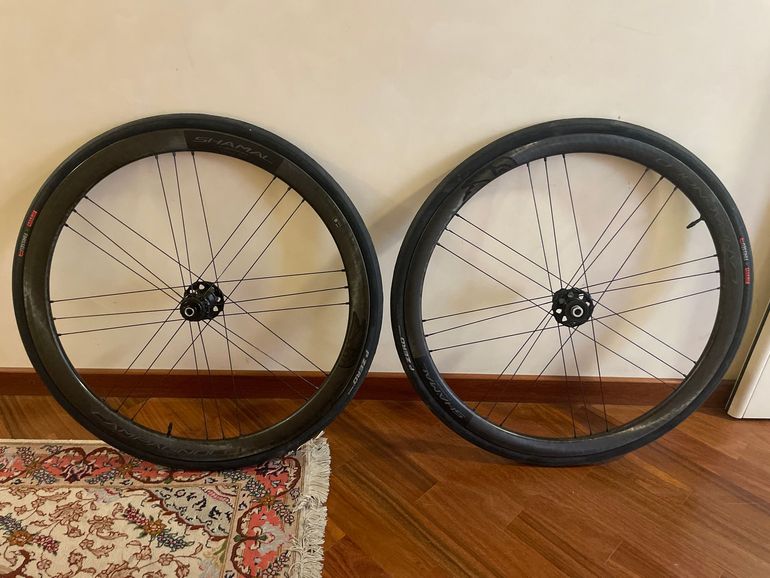Used Campagnolo Shamal Carbon Wheels bike — image 1 of 8