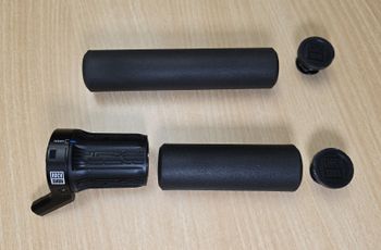 Used RockShox Remote TwistLoc Ultimate 2 Positionen links bike — image 6 of 6