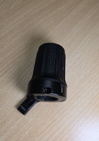Used RockShox Remote TwistLoc Ultimate 2 Positionen links bike — image 4 of 6