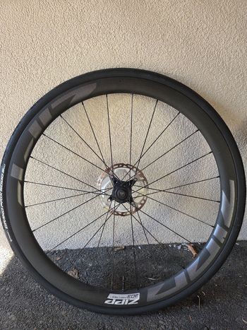 Used Zipp 303 Firecrest Tubeless Disc-brake Wheelset 2023 bike — image 8 of 9