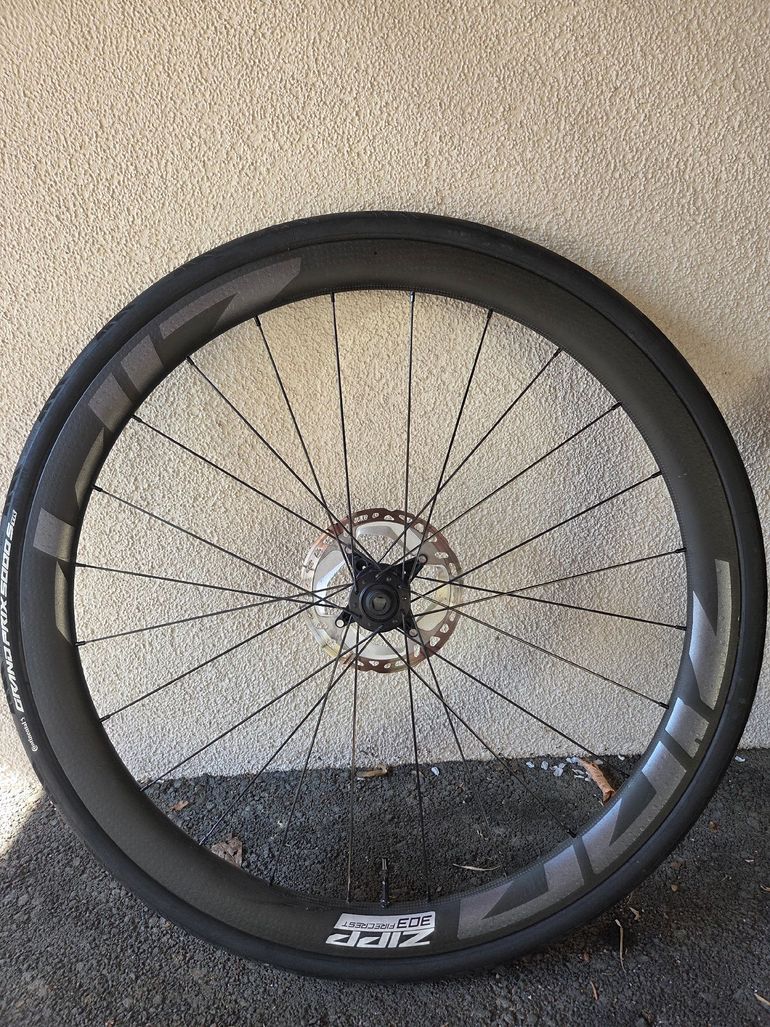 Used Zipp 303 Firecrest Tubeless Disc-brake Wheelset 2023 bike — image 8 of 9