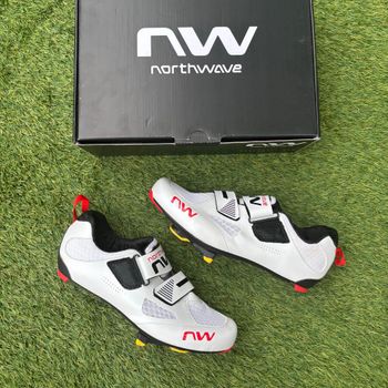 Used Northwave Tribute 2 Carbon Triathlon Shoes 2025 bike — image 2 of 9