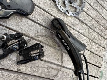 Used Shimano 105 ST-R7000 Shifter/Brake Lever Set bike — image 7 of 7