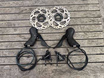 Used Shimano 105 ST-R7000 Shifter/Brake Lever Set bike