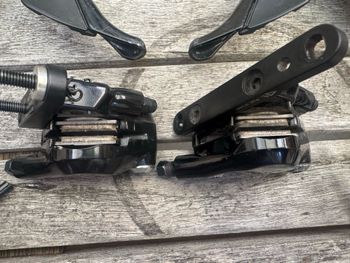 Used Shimano 105 ST-R7000 Shifter/Brake Lever Set bike — image 3 of 7