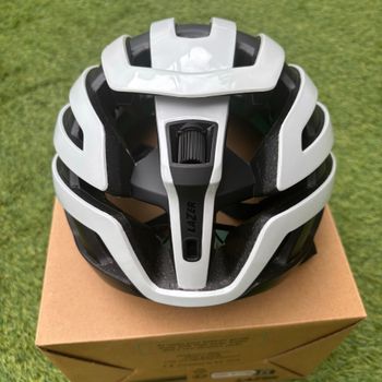 Used Lazer Z1 KinetiCore Helmet 2024 bike — image 6 of 10