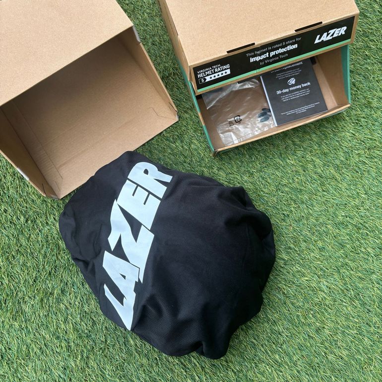 Used Lazer Z1 KinetiCore Helmet 2024 bike — image 9 of 10